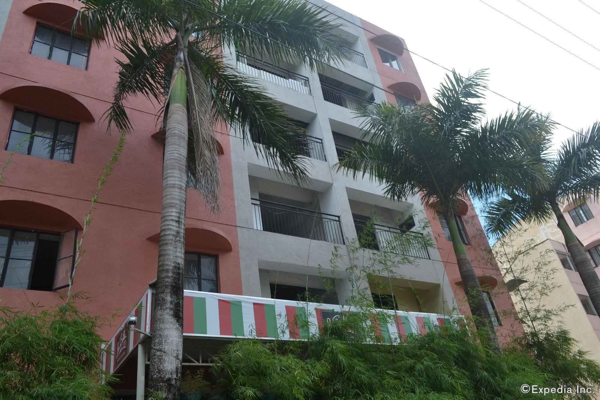 Sdr Serviced Apartments Cebu Esterno foto