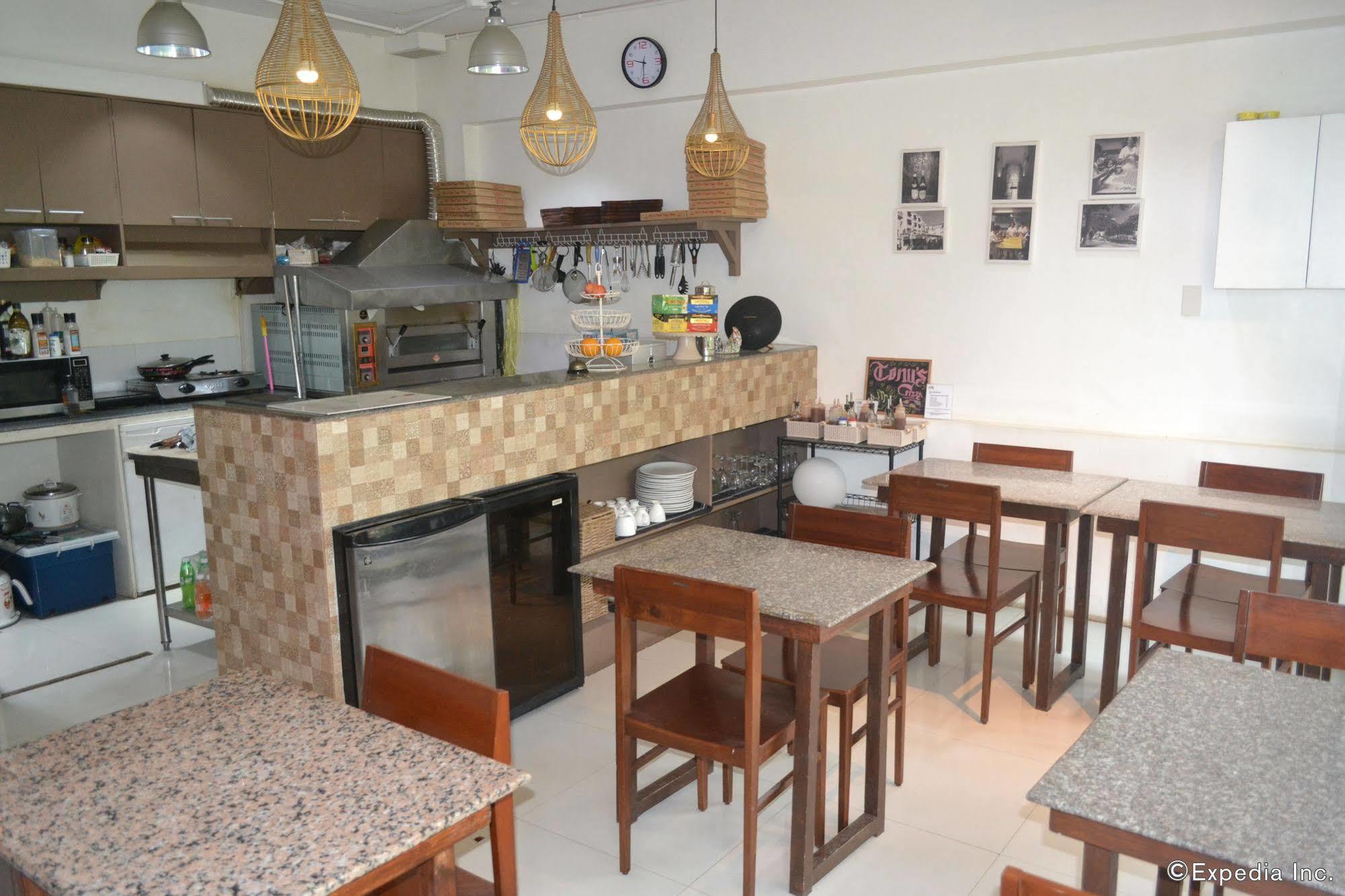 Sdr Serviced Apartments Cebu Esterno foto